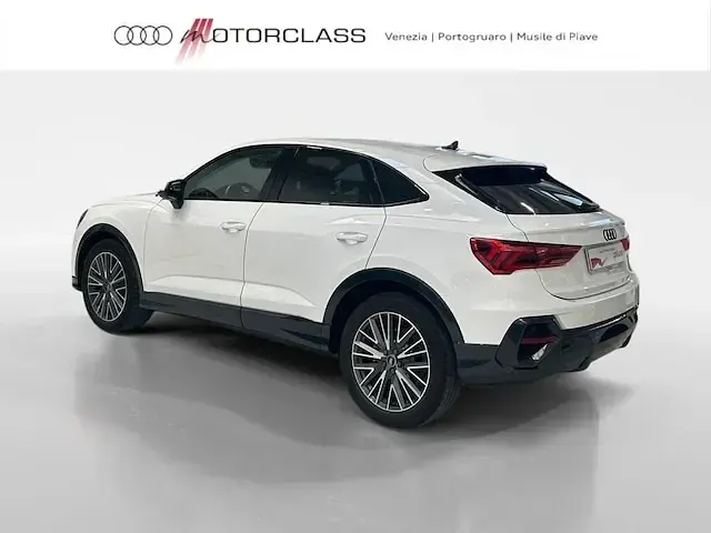 Usata Audi Q3 Sportback Business Plus 150 CV (110 kW) 2022 Bianco SUV