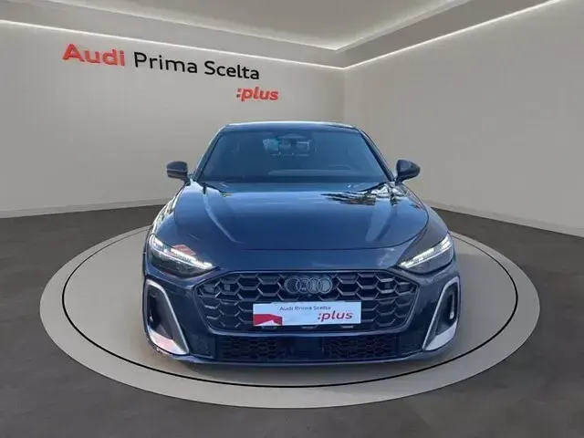 Gebraucht Audi A5 Advanced 204 PS (150 kW) 2024 Blau Limousine