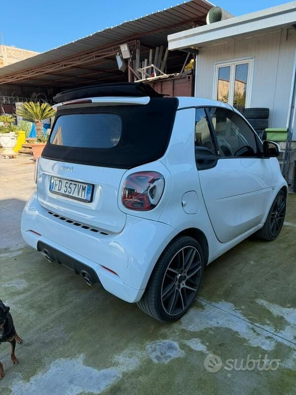 Bianco Usata 2016 Smart ForTwo Cabrio Brabus Cabrio | 16.500 € - Immagine 1/4