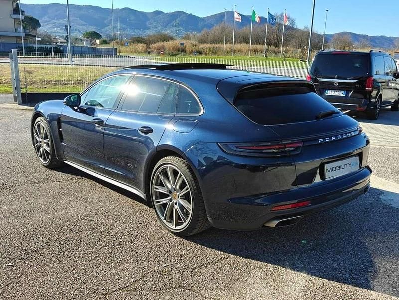 Usata Porsche Panamera Sport Turismo 330 CV (242 kW) 2020 Blu/azzurro Station wagon