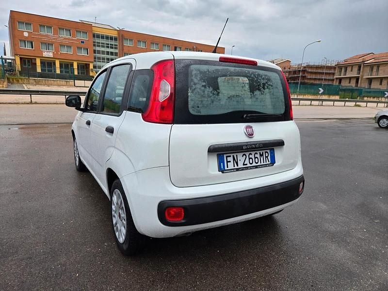 Usata Fiat Panda Lounge 69 CV (50 kW) 2018 Bianco Utilitaria