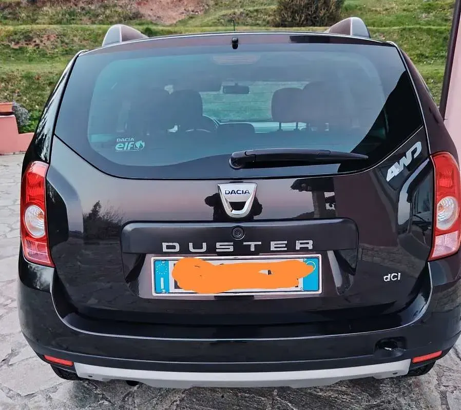 Usata Dacia Duster Lauréate 110 CV (80 kW) 2011 SUV