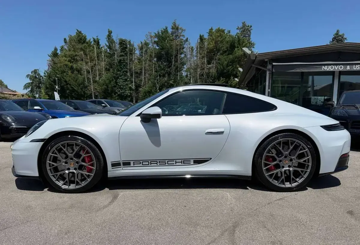 Usata Porsche 911 Carrera Chrono 480 CV (353 kW) 2025 Grigio ghiaccio metallizzato Coupé