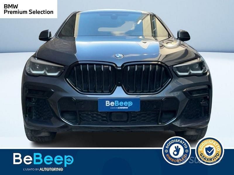 Usata BMW X6 M Sport 333 CV (244 kW) 2022 Grigio metallizzato SUV