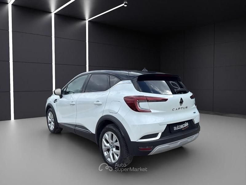 Usata Renault Captur Intens 160 CV (117 kW) 2021 Bianco SUV