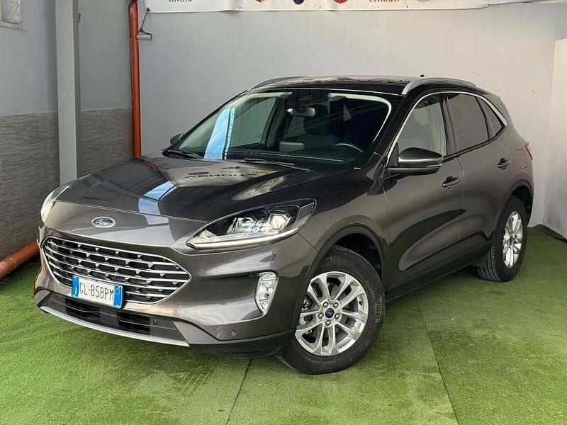 Usata Ford Kuga Titanium 120 CV (88 kW) 2022 Grigio SUV