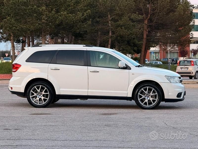 Usata Fiat Freemont Lounge 170 CV (125 kW) 2015 Bianco SUV