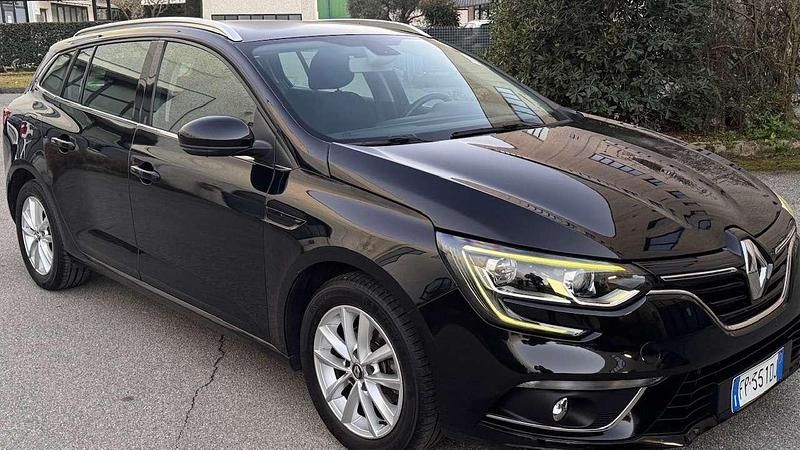 Usata Renault Mégane IV Zen 110 CV (80 kW) 2018 Nero Station wagon