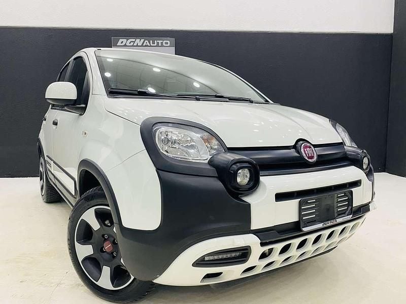 Usata Fiat Panda Cross Cross 69 CV (50 kW) 2023 Bianco 296 Utilitaria