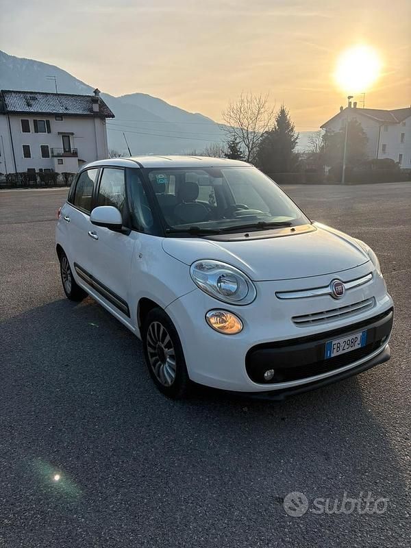 Usata Fiat 500L Lounge 105 CV (77 kW) 2016 Bianco Monovolume