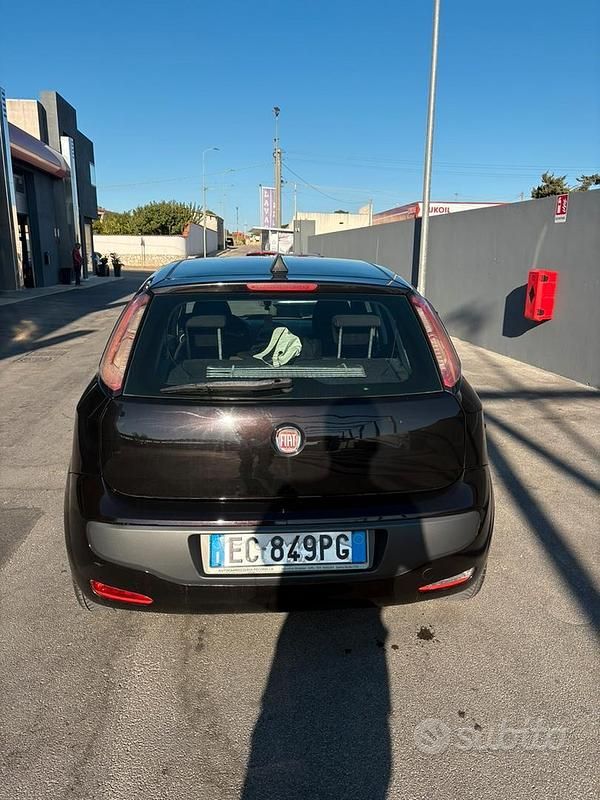 Usata Fiat Punto Evo Dynamic 95 CV (69 kW) 2010 Utilitaria