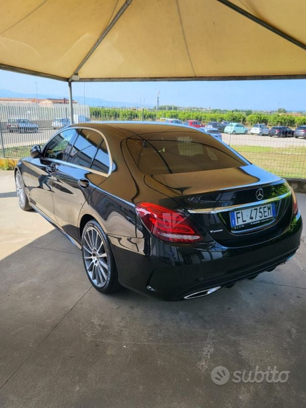 Usata Mercedes C220 Premium 170 CV (125 kW) 2018 Nero Berlina