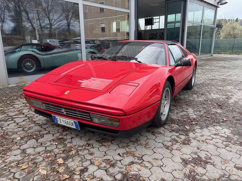 Usata Ferrari 328 271 CV (199 kW) 1986 Rosso Cabrio