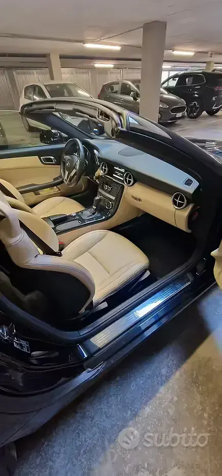 Usata Mercedes SLK200 2011 Nero Cabrio