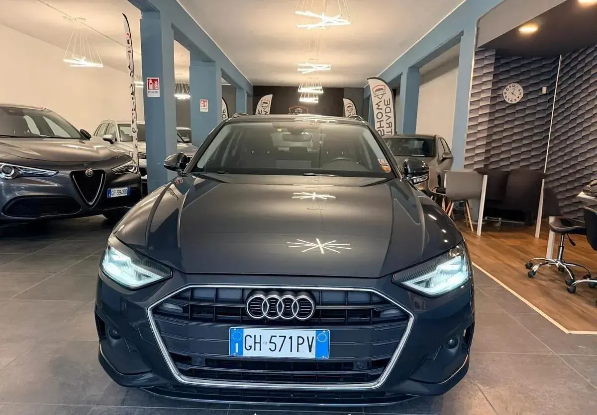 Usata Audi A4 Business 163 CV (119 kW) 2021 Grigio Station wagon
