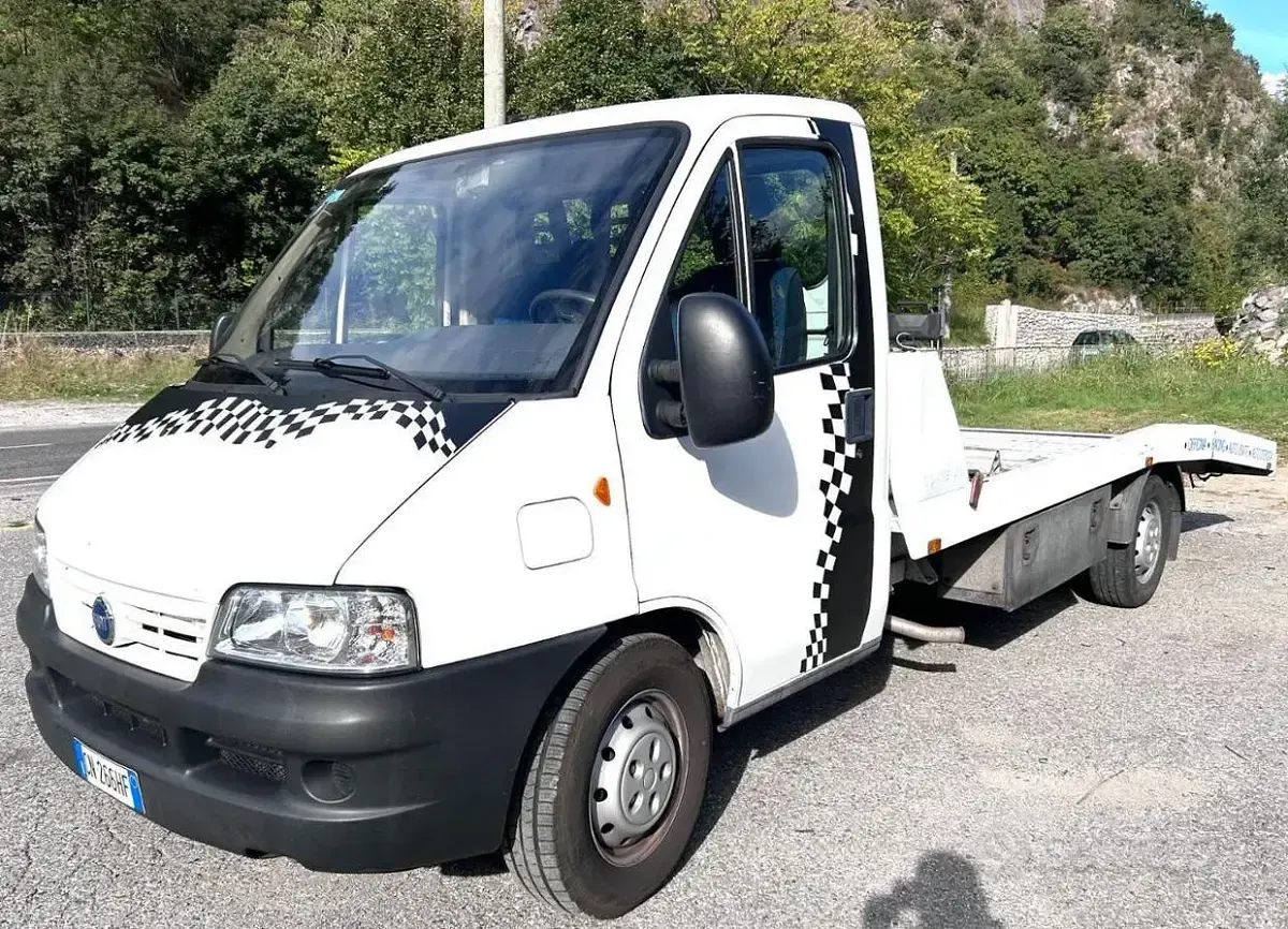 Usata Fiat Ducato 126 CV (92 kW) 2001 Bianco Furgone
