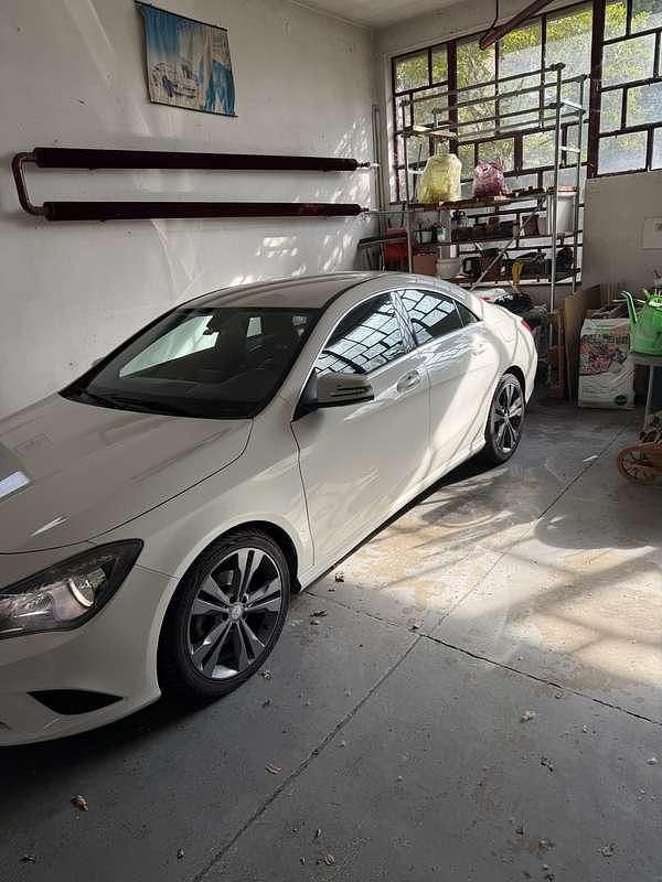 Begagnad Mercedes CLA200 Executive 136 HK (100 kW) 2014 Sedan