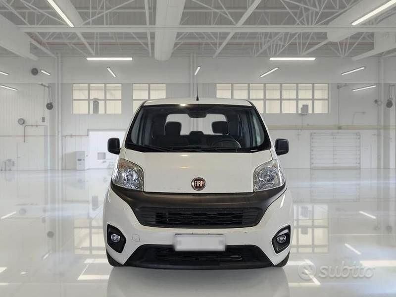 Usata Fiat Qubo Easy 77 CV (56 kW) 2018 Bianco Monovolume