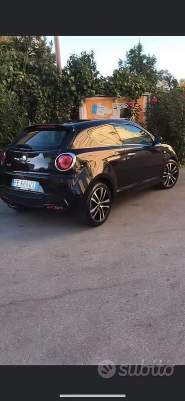 Usata Alfa Romeo MiTo 95 CV (69 kW) 2010 Nero Utilitaria