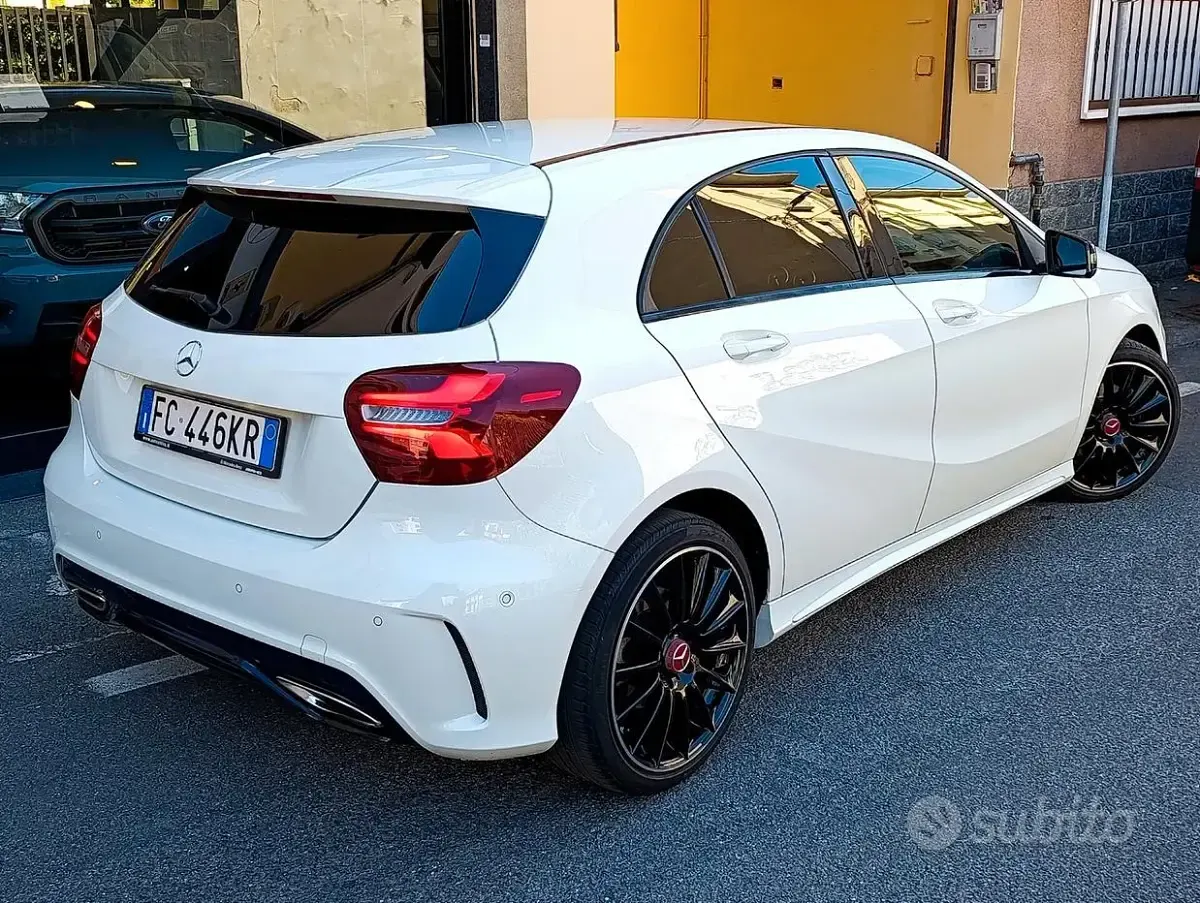 Usata Mercedes A180 Premium 122 CV (89 kW) 2016 Bianco Berlina