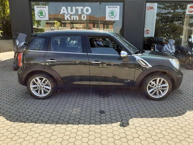 Usata Mini Cooper SD Countryman 143 CV (105 kW) 2014 Verde SUV