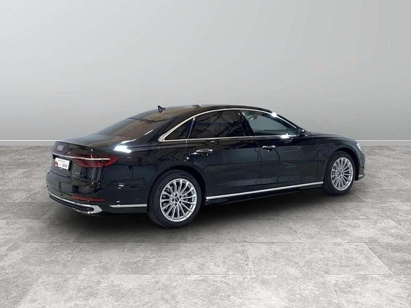 Usata Audi A8 Ambiente 286 CV (210 kW) 2024 Nero mito metallizzato Berlina