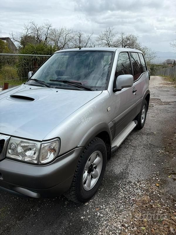 Usata Nissan Terrano 2001 Grigio SUV