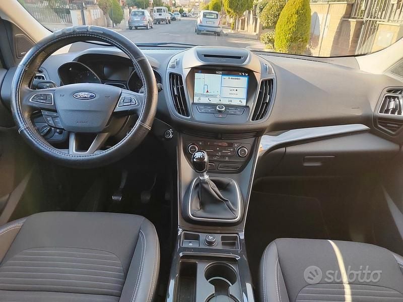 Usata Ford Kuga 150 CV (110 kW) 2017 Bianco SUV