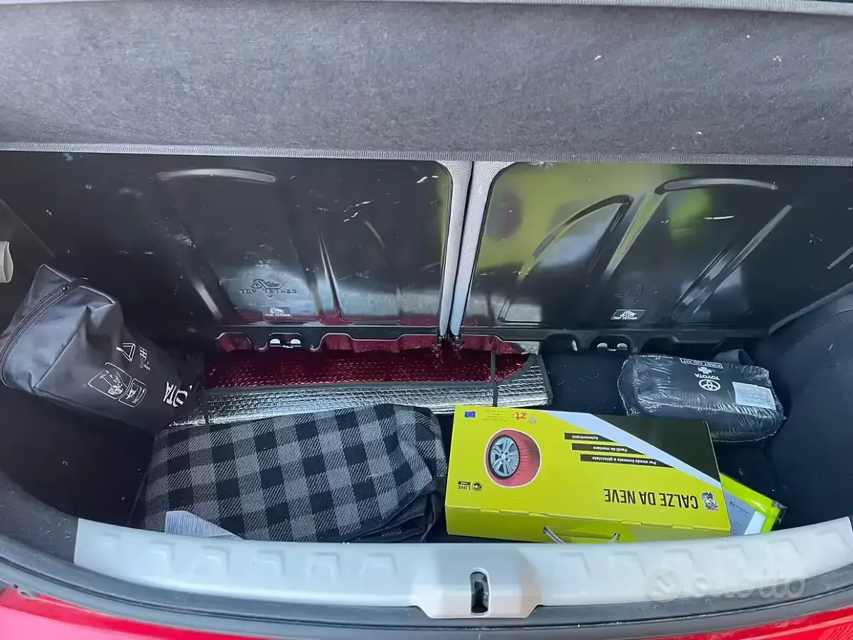 Gebraucht Toyota Aygo Connect Style 69 PS (50 kW) 2020 Rot Kleinwagen