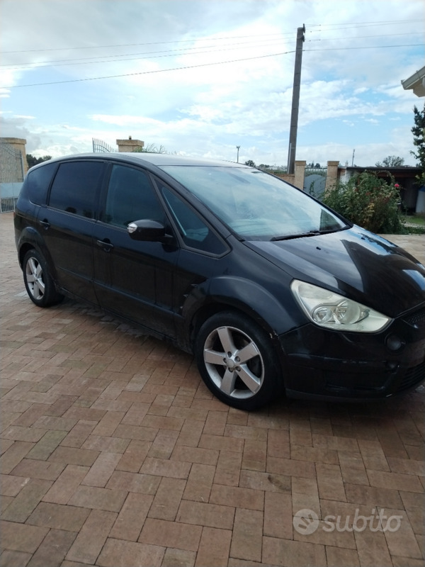 Usato 2007 Ford S-MAX 2.0 Diesel (2.950 €)