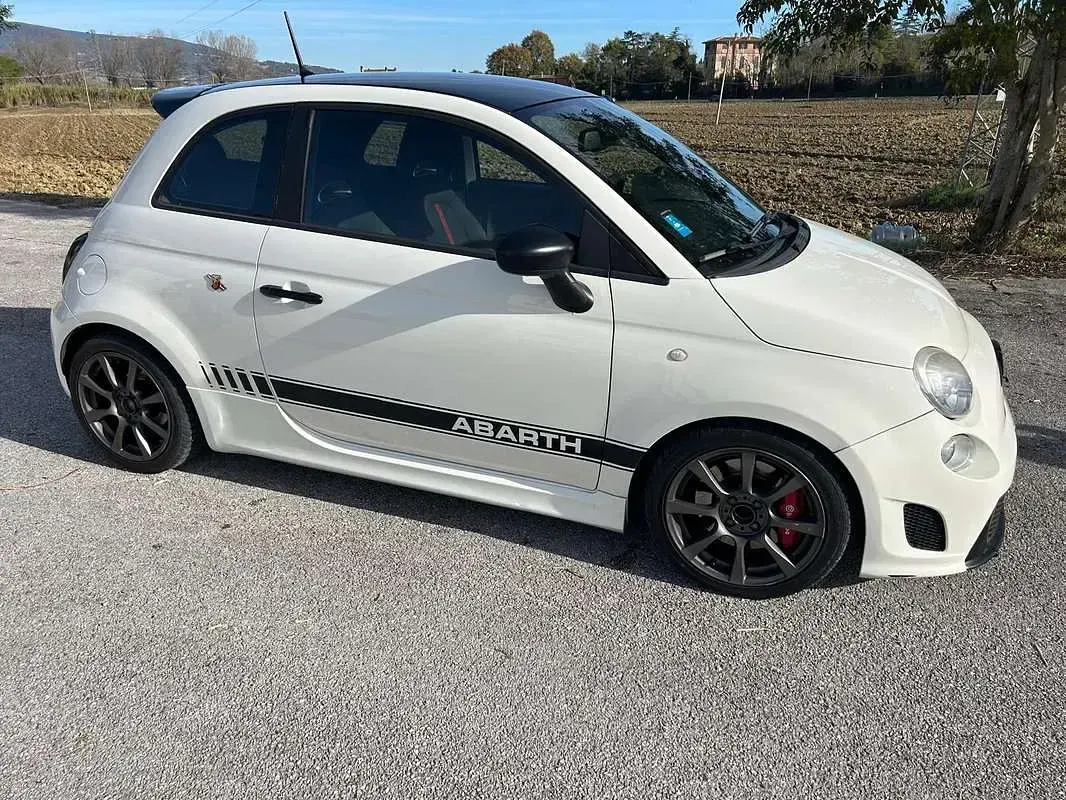 Usata Fiat 500 Abarth 135 CV (99 kW) 2012 Bianco Utilitaria