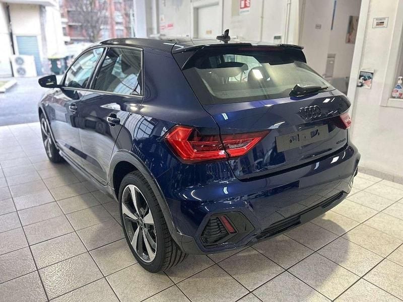 Nuova Audi A1 Ambiente 116 CV (85 kW) 2026 Blu SUV