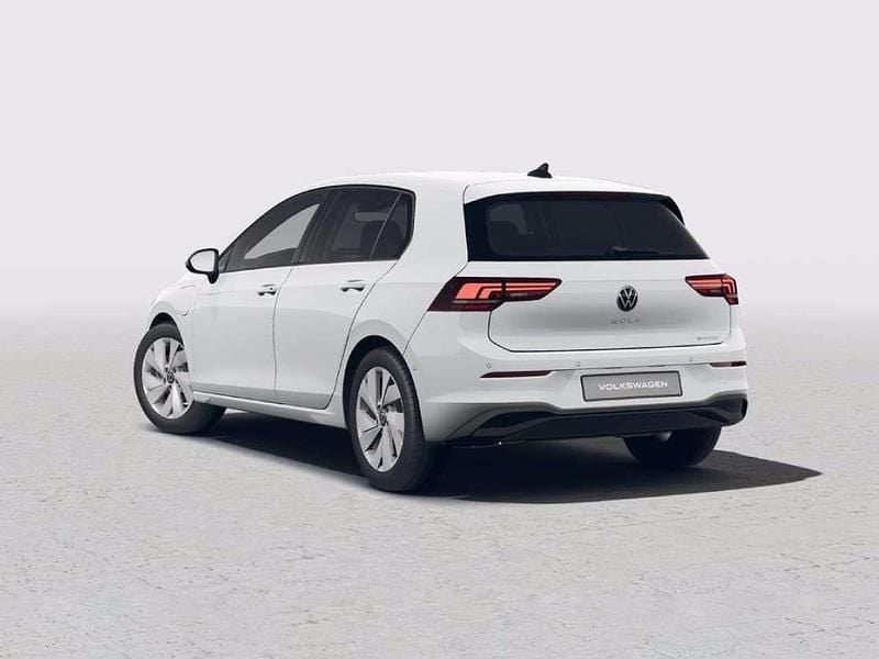 Nuova VW Golf VIII Edition 150 CV (110 kW) 2026 Pure white Berlina