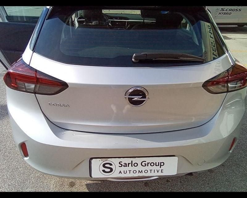 Usata Opel Corsa Design & Tech 75 CV (55 kW) 2022 Argento Utilitaria