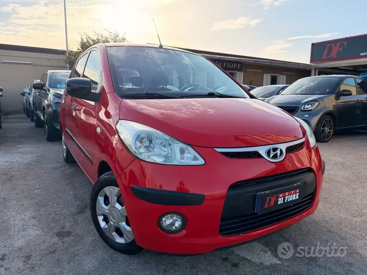 Usata Hyundai i10 Style 64 CV (47 kW) 2009 Rosso Utilitaria