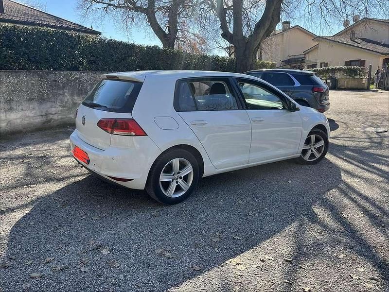 Usata VW Golf VII Comfortline 105 CV (77 kW) 2014 Bianco Berlina