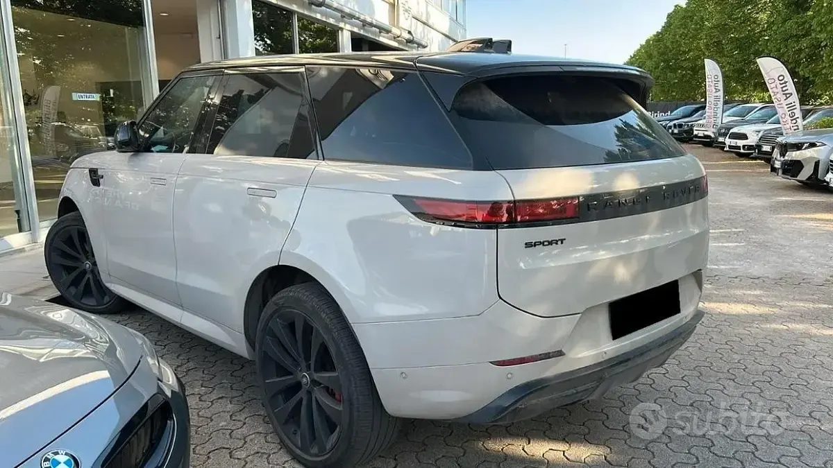 Usata Land Rover Range Rover Sport Dynamic 249 CV (183 kW) 2024 Grigio SUV