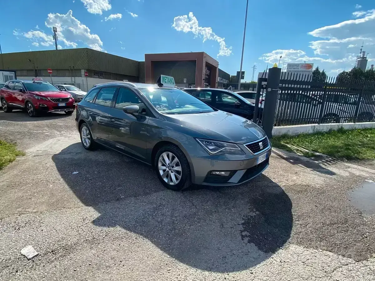 Usata Seat Leon ST Business 110 CV (80 kW) 2018 Grigio Station wagon