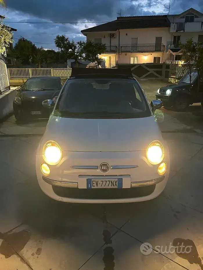 Begagnad Fiat 500 Lounge 69 HK (50 kW) 2015 Vit Cab