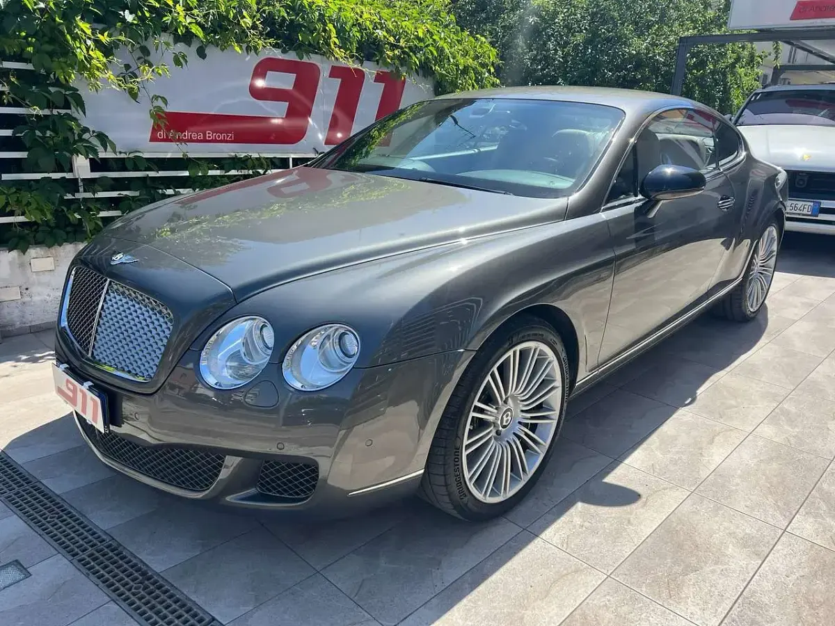 Usata Bentley Continental GT 610 CV (448 kW) 2008 Wrap grigio matt Coupé