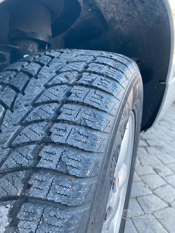 Usata Land Rover Range Rover 177 CV (130 kW) 2004 Grigio SUV