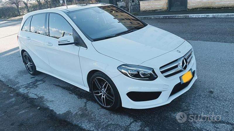 Usata Mercedes B200 Premium 2017 Bianco Monovolume