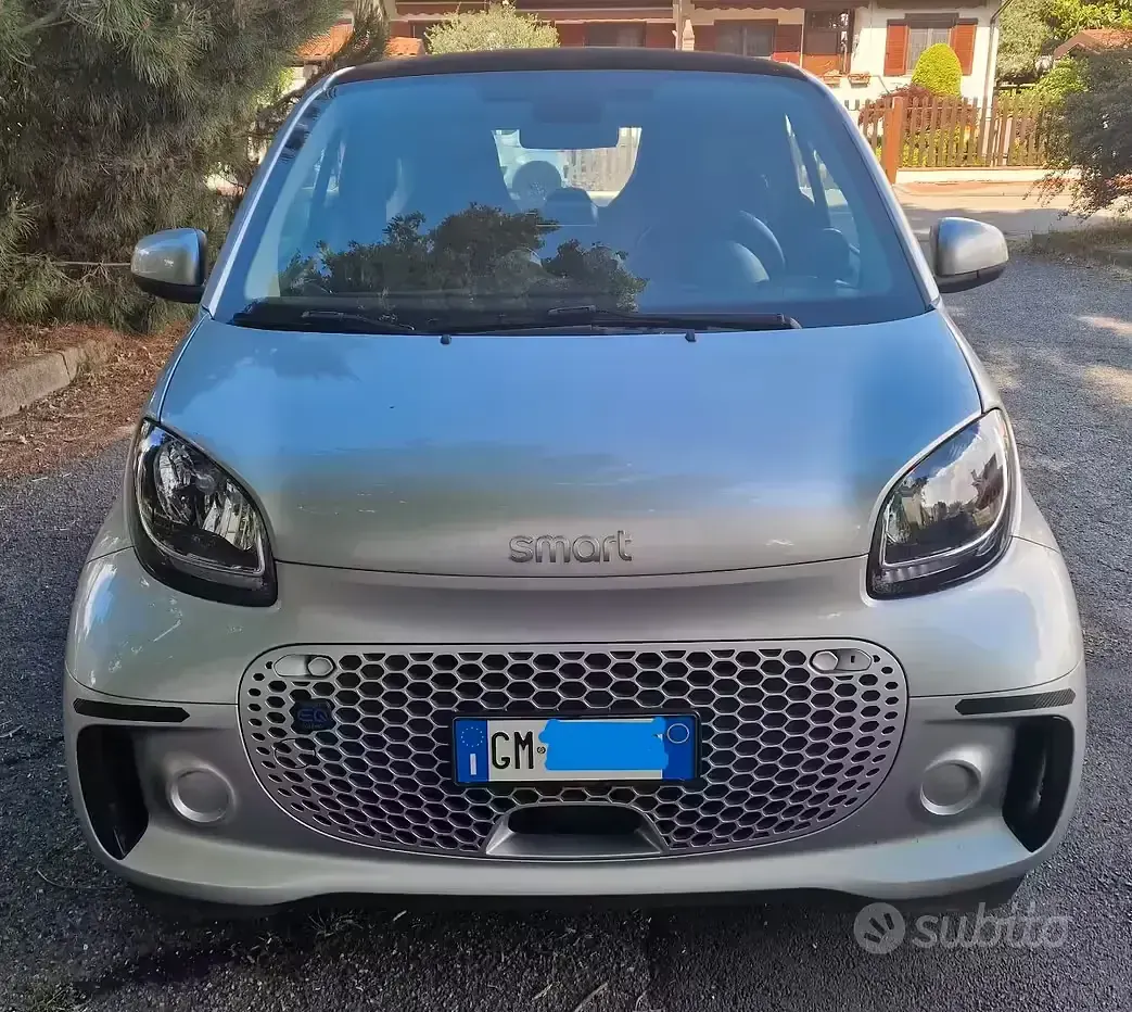 Usata Smart ForTwo Coupé Passion 41 kW (56 CV) 2023 Grigio Utilitaria
