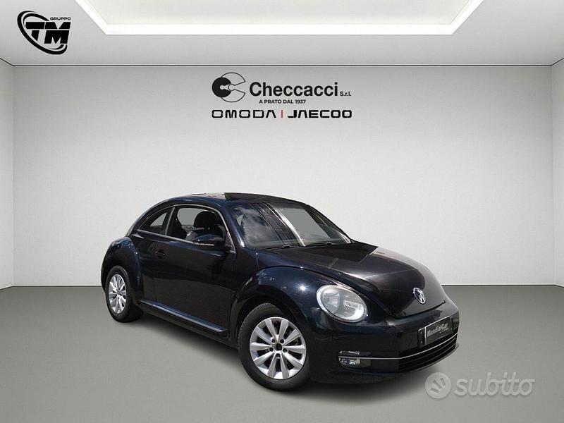 Usata VW Beetle Design 110 CV (80 kW) 2012 Nero Utilitaria