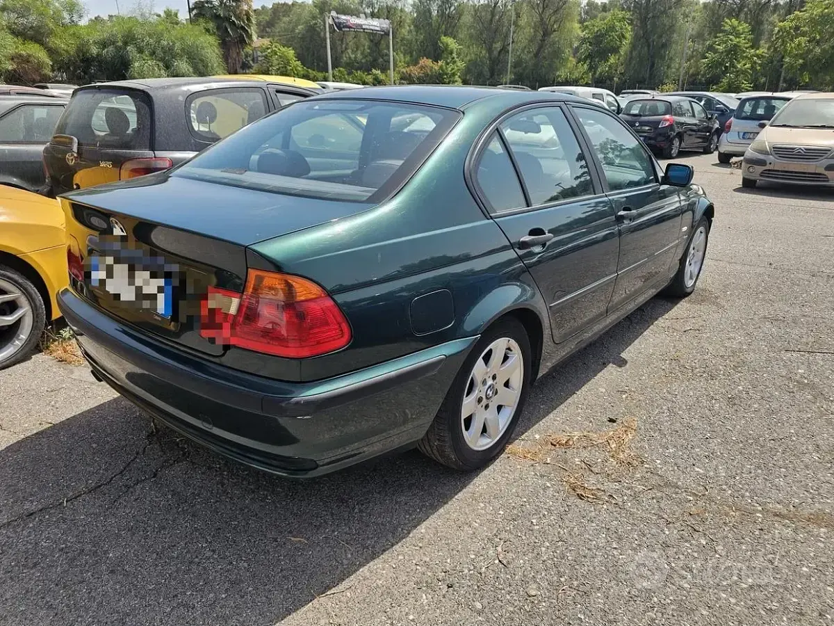 Usata BMW 318 Efficient Dynamics 115 CV (84 kW) 1999 Verde Cabrio