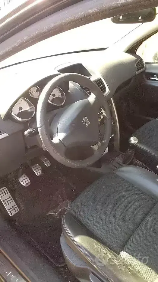 Usata Peugeot 207 92 CV (67 kW) 2011 Nero Berlina