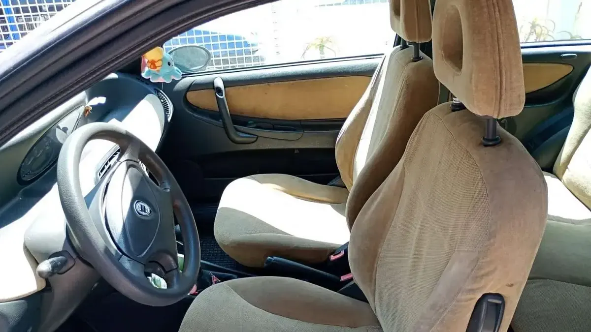 Usata Lancia Ypsilon 60 CV (44 kW) 2002 Utilitaria