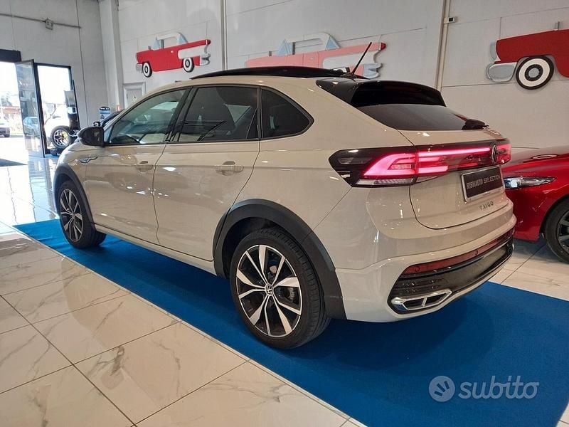 Usata VW Taigo R-line 110 CV (80 kW) 2023 Beige SUV