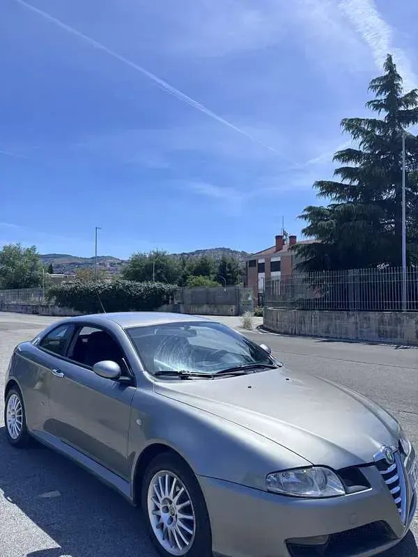 Usata Alfa Romeo GT 150 CV (110 kW) 2006 Coupé