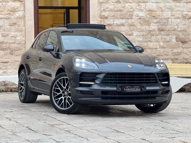Grigio Usata 2019 Porsche Macan SUV | 48.500 € (Buon prezzo) - Immagine 1/4
